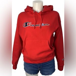 WOMEN’S CHAMPION VINTAGE LOGO REVERSE WEAVE PULLOVER HOODIE - MEDIUM